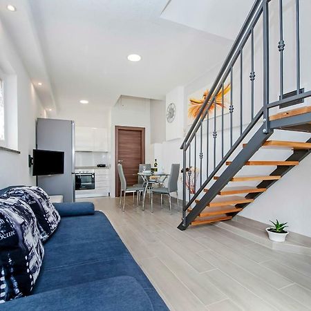 Apartment Anastasia Rovinj Bagian luar foto